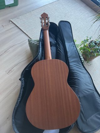 Guitarra Lusitania con funda Mestre Mateo