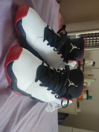 Zapatillas Jordan Nuevas Talla 42
