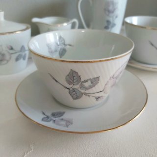 Conjunto café Santa Clara porcelana rosa gris