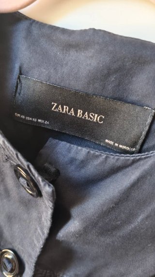 Chaqueta Zara con pompones