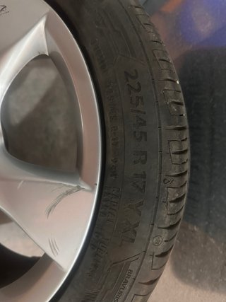Llantas 17 Mercedes con Neumático 225 45R17