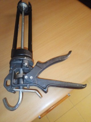 Pistola de silicona