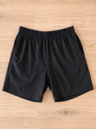 Shorts deportivos mujer Kalenji negros.