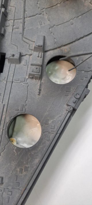 Maqueta Halcón Milenario con luz (para restaurar)