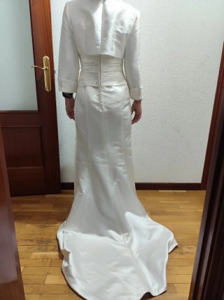 Vestido de novia y torera