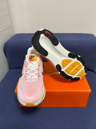 Nike Vomero 18 NUEVAS