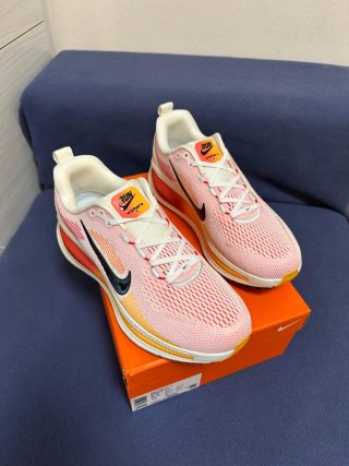 Nike Vomero 18 NUEVAS