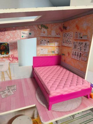 Casa Muñecas Rainbow High