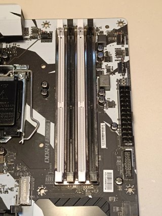 Placa Z270 Krait Gaming (AVERIADA)
