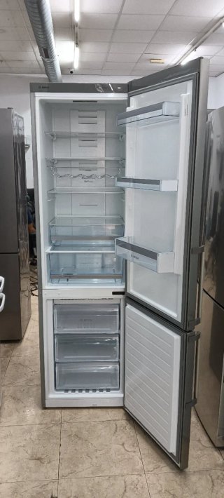 Nevera Combi  Bosch no Frost energía A +