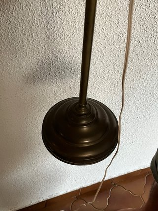 Lámpara de mesa de hierro y cristal