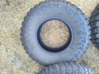 Neumáticos 31x 10.5 r15