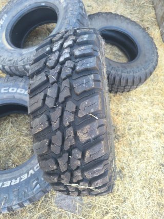 Neumáticos 31x 10.5 r15