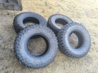 Neumáticos 31x 10.5 r15