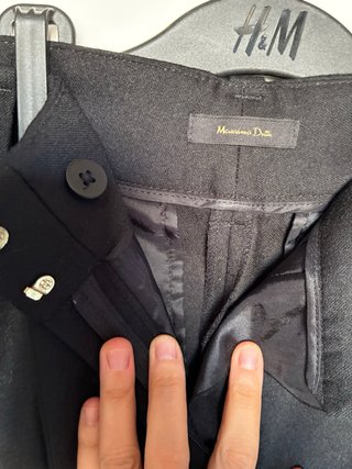 Pantalón negro Massimo Dutti con cinturón
