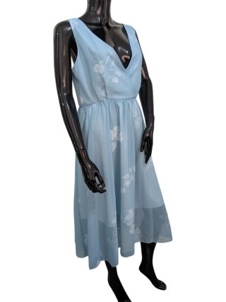 Vestido nuevo midi floral azul talla M
