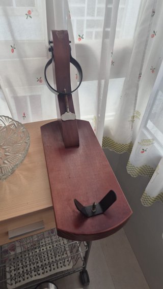 Jamonera de madera