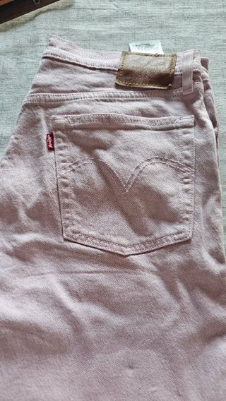 Pantalón Levis Mujer Lila Talla 28