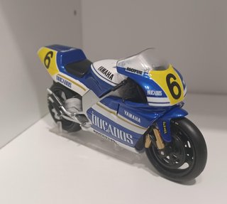 Motos artesanales/modificadas en escalas 1:18 1:24