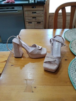Sandalias color nude Talla 35 Tacón y Plataforma