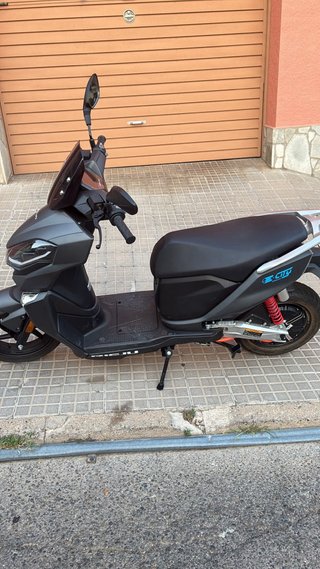 Rieju E-cyti 3kW Scooter Eléctrica