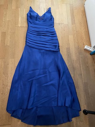 Vestido fiesta azul eléctrico Sonia Peña