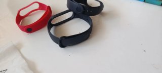 Lote 3 Correas Xiaomi Mi Band 3/4 (2 Negras+1 Roja