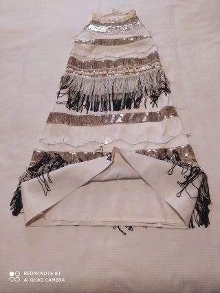 Vestido Arrogante Cat plateado y blanco