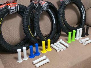 2 x Cubiertas trial MAXXIS Monty T-219 B-219