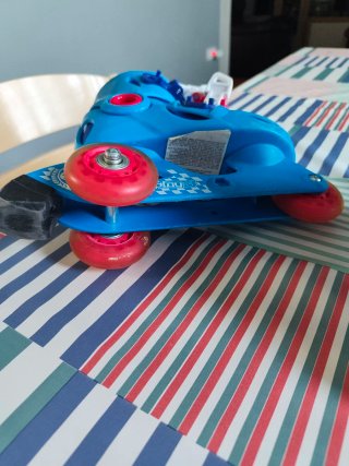 Patines Talla 26-28 + Set Protección