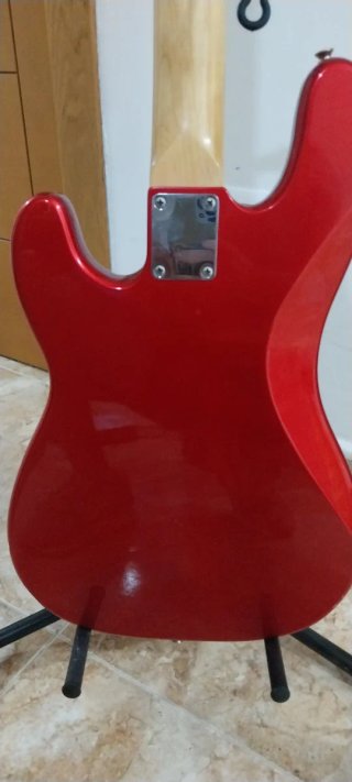 Bajo Fender Precision Bass Rojo