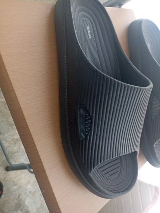 Chanclas de agua caballero negras