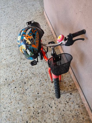 Bicicleta infantil  modelo "MY DREAM" regalo casco