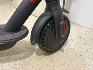Patinete Eléctrico Xiaomi M365