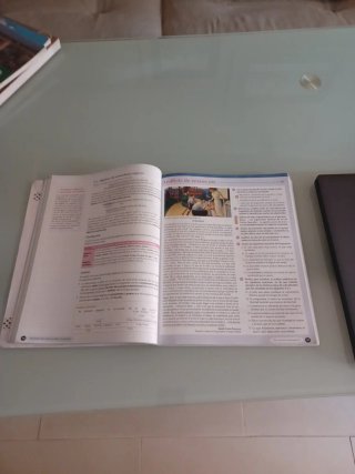Lengua castellana y literatura II. Libro del es...