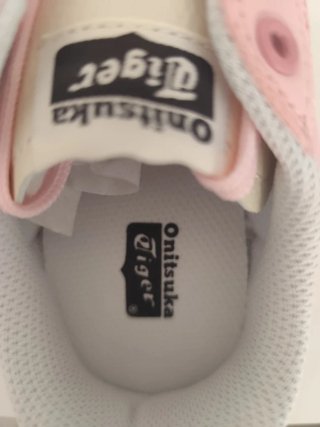 Onitsuka Tiger color rosa talla 38 nuevas