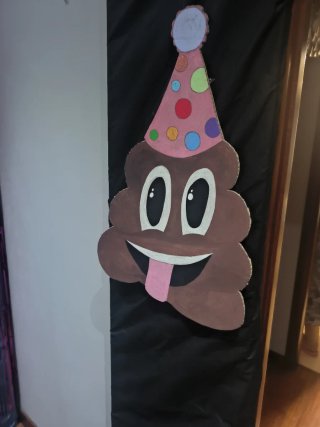Decoración cumpleaños emoticonos redes sociales