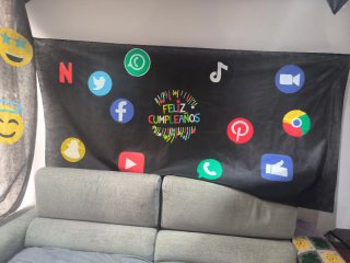 Decoración cumpleaños emoticonos redes sociales