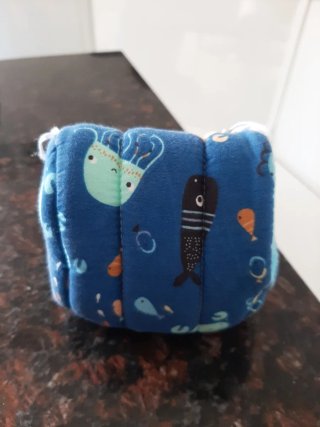 Nido para pájaros azul con estampado,  talla M