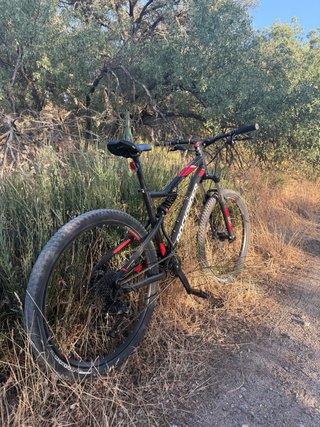 Bicicleta Rockrider ST 530 27.5