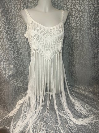 Top Crochet Blanco con Flecos