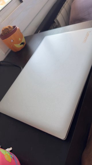 Lenovo Ideapad 15.6" Ryzen 3 2200U 8GB  RAM 128GB