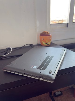 Lenovo Ideapad 15.6" Ryzen 3 2200U 8GB  RAM 128GB