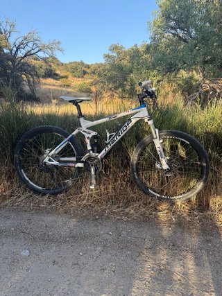 Bicicleta Merida 26 Full Suspension