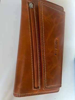Cartera de piel Nieves Arce marrón