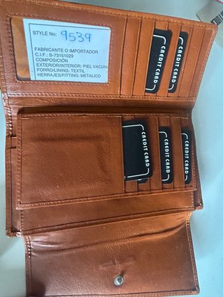 Cartera de piel Nieves Arce marrón