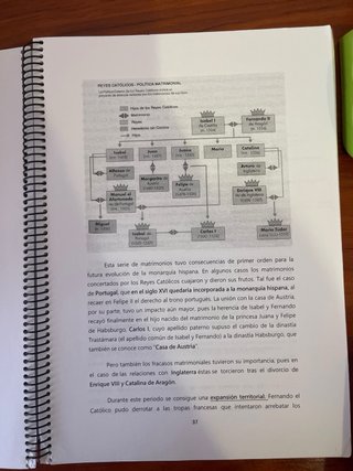 Libro Historia de España, 2 bach, encuadernado.