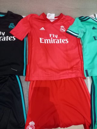 Conjunto fútbol infantil Real Madrid
