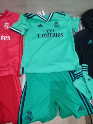Conjunto fútbol infantil Real Madrid