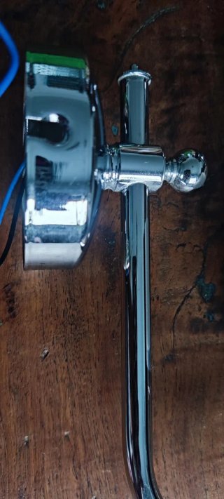 Apliques de pared plateados con tulipas de cristal